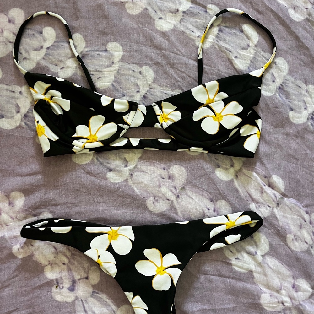 Benoa Swim kammies set